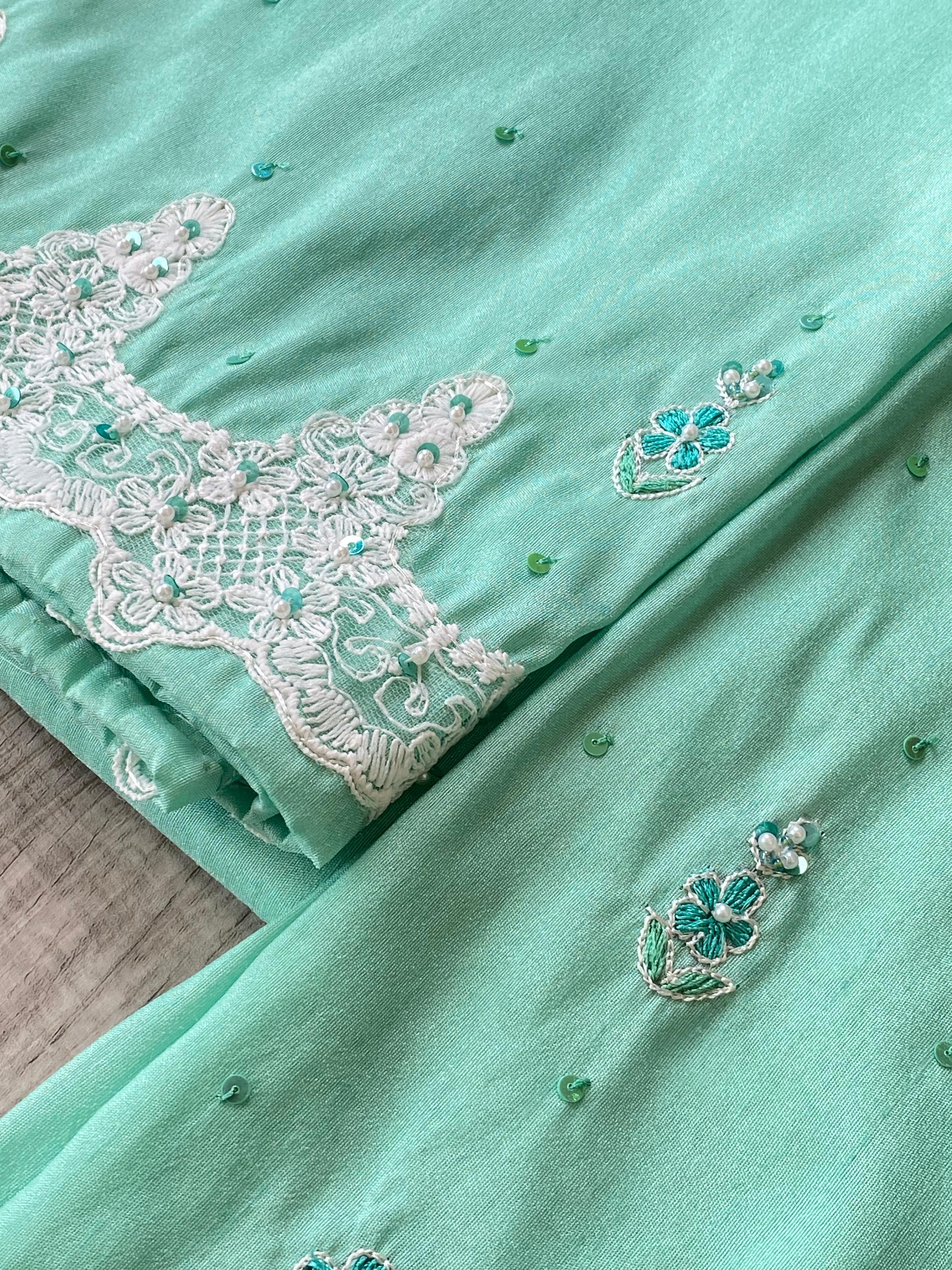 Mint green and ferozi