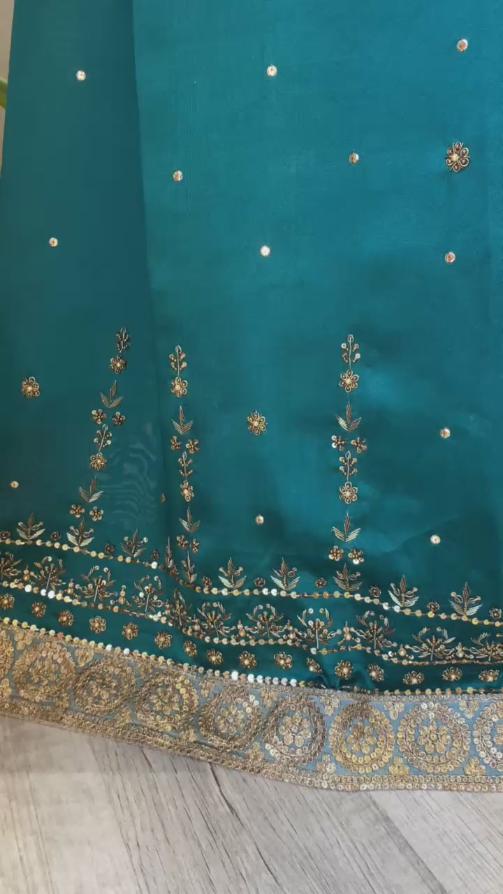 Turquoise green